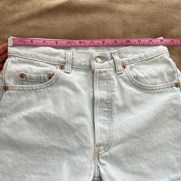 Levi’s Vintage Light Wash Shorts ☀️ Size 26 - Picture 6 of 12